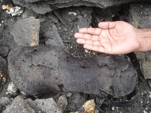 Elegant gigantic sandal (no metal rivets or nails)