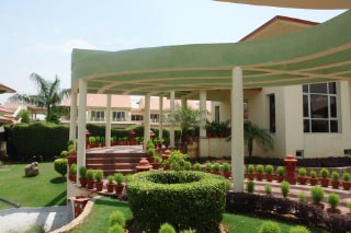 A resort called Shiva Oasis in Behror, midway to Jaipur