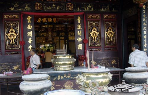 बर्तनों का साइज़ देखिये