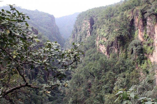 Handi Khoh with the views of the most magnificent ravines of Satpuras