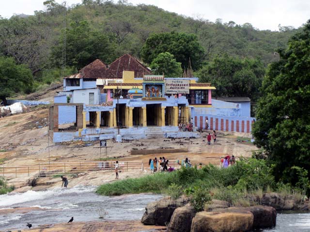Sorimuthu ayyanar temple