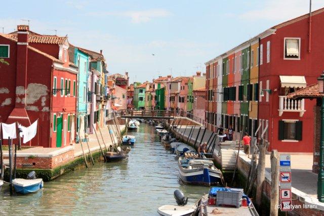 PIC 13 - Brightly painted fishermen's houses at Burano island