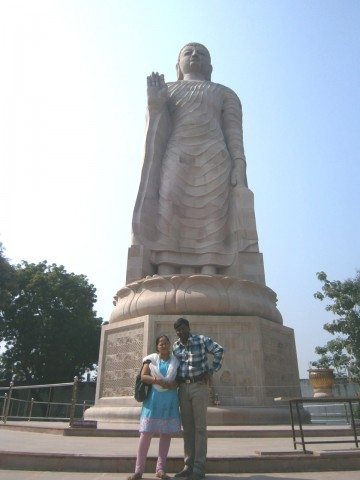 विशाल बुद्ध प्रतिमा 