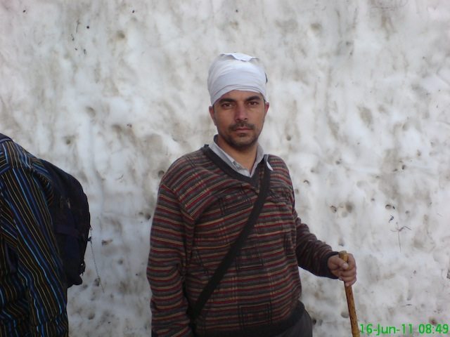 कुछ तस्वीरें ग्लेशियर से निक्लने की