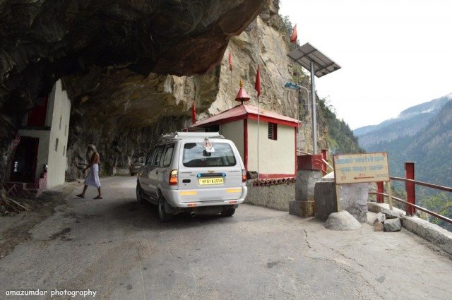 Temple on the way to Chitkul