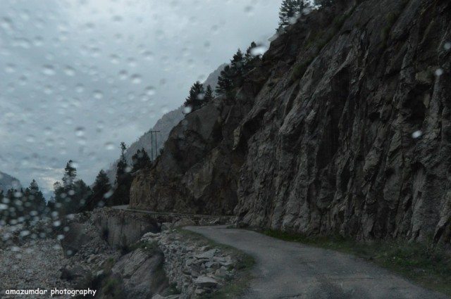 Droplets on windscreen - way to Kalpa