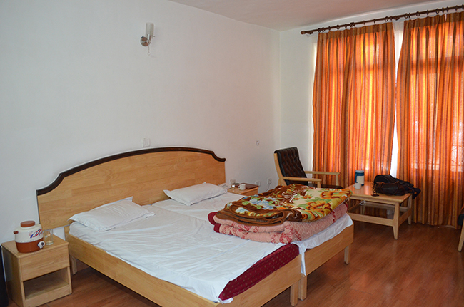 Neat & clean, spacious room