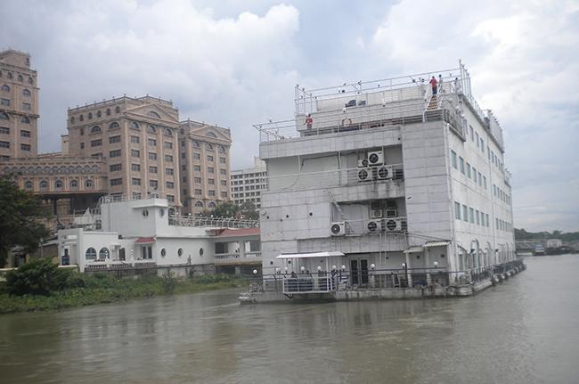 Flotel, a 4 Star luxury Hotel