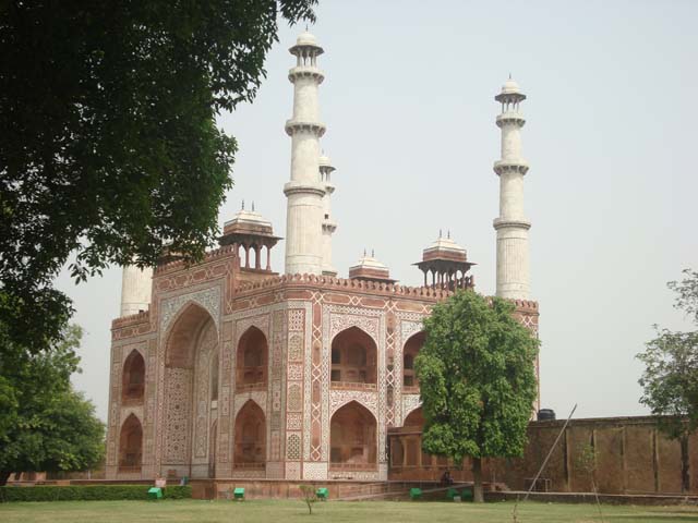 6 प्रवेश द्वार का साइड फोटो