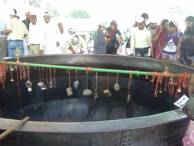 अकबरी देग, ख्वाज़ा की तरह इसकी भी एक कशिश है