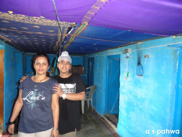 यदि छत समतल नही तो क्या,सुंदर तो हो ही सकती है!