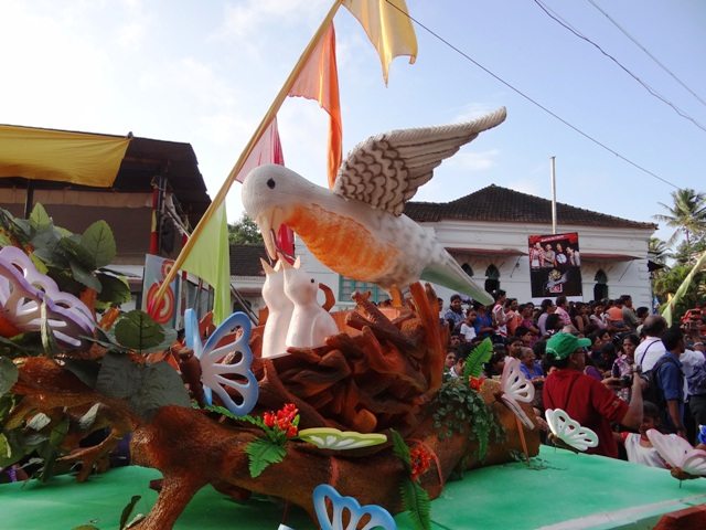 Nature theme float