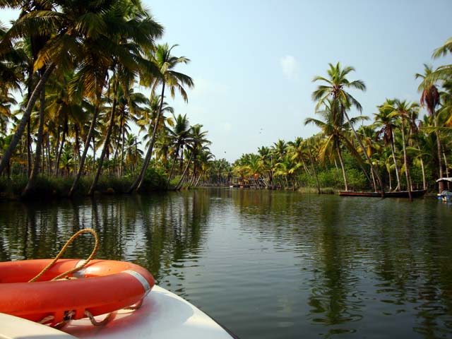 Poovar boat ride