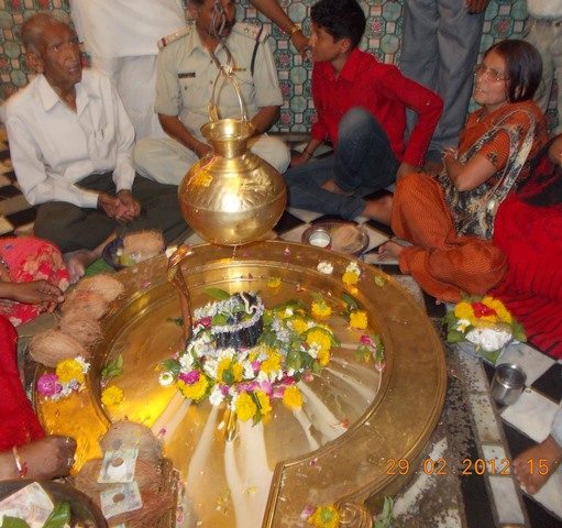 ममलेश्वर मन्दिर गर्भ गृह