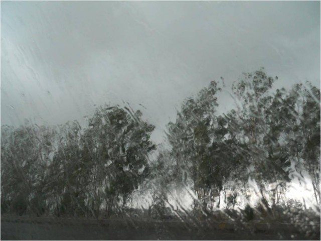 Jordar Barish Ka bhee Maja Le Lo