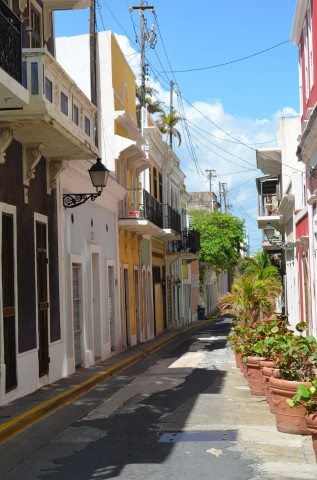Alleys that look like Portugal.