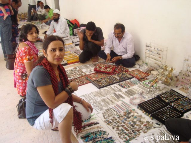 महिला वर्ग के लिये आमेर दुर्ग का सबसे आकर्षित स्थल, मीना बाज़ार