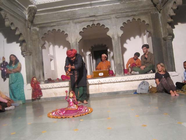 बागोर की हवेली में कठपुतली का खेल