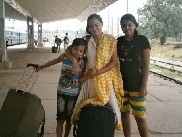 सैर के लिये तैयार टीम