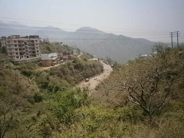 पिछे छुटता कालका.... 