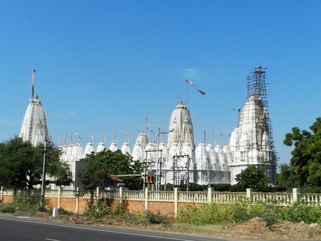 A Temple on the way to Mandvi