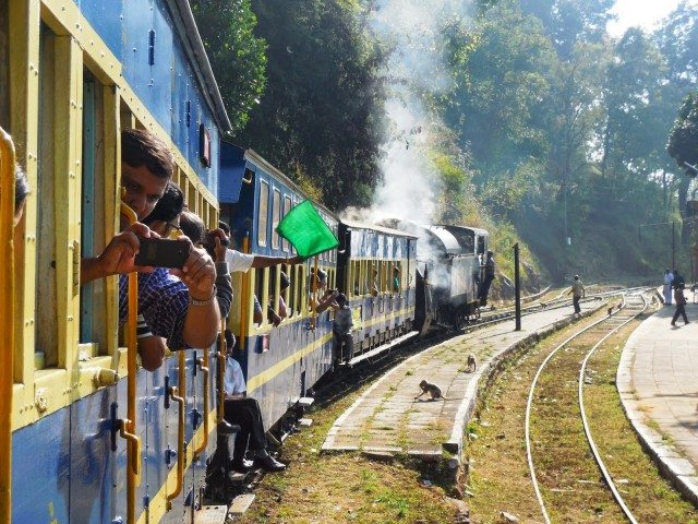 Leaving Hillgrove station