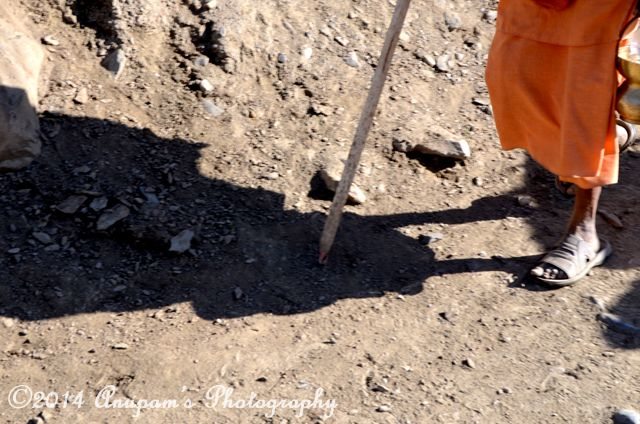 A Sadhu trekking with  Chappal