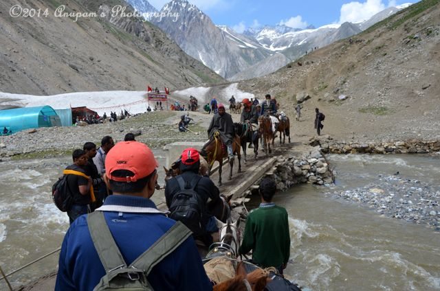 En-route, a single way Traffic over a stream