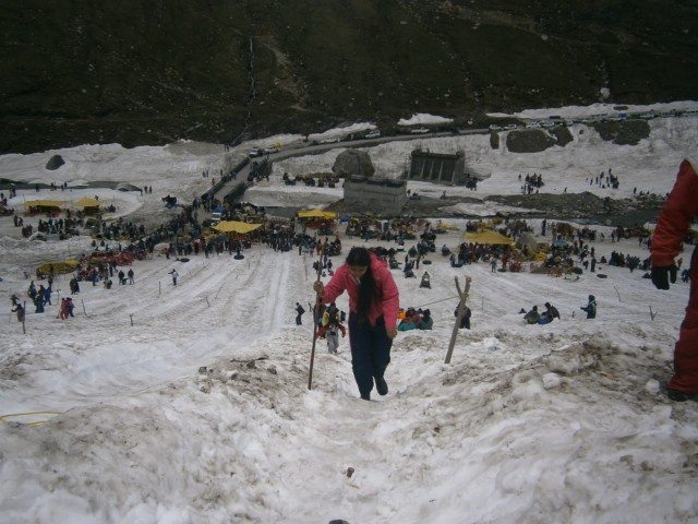 बर्फ पर चढ़ाई, सबसे मुश्किल काम 