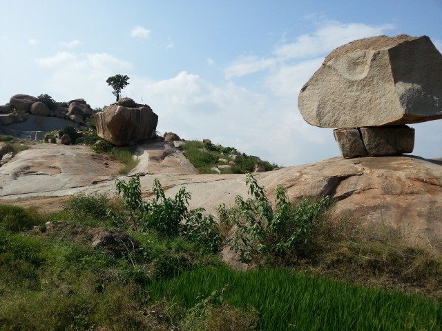 Precariously balanced rocks