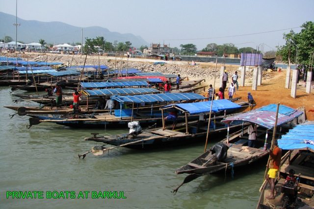 Local boats, Barku