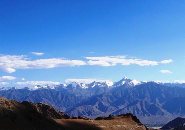 The Zanskar range as seen from the Khardungla ascent...