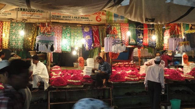 Flower shop at the Dargah