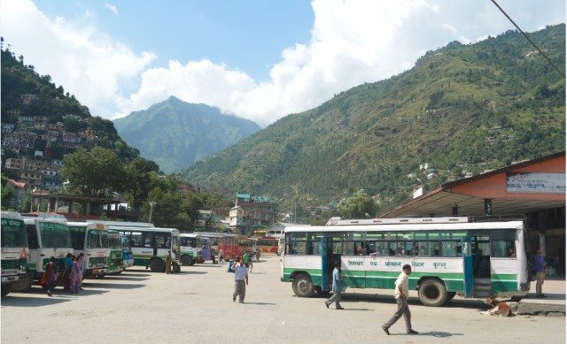 कुल्लू बस अड्डा