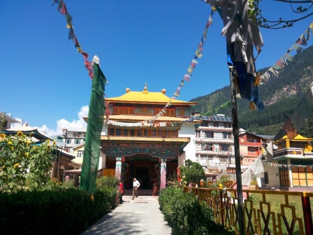 इसी मोनेस्ट्री के पास था मेरा रूम