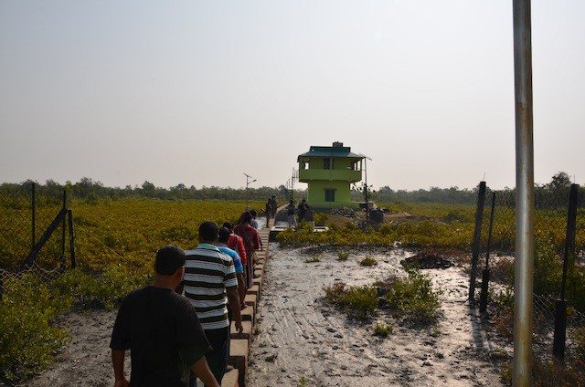 Entering the Deserted Island