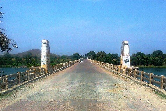 Bridge over Ken