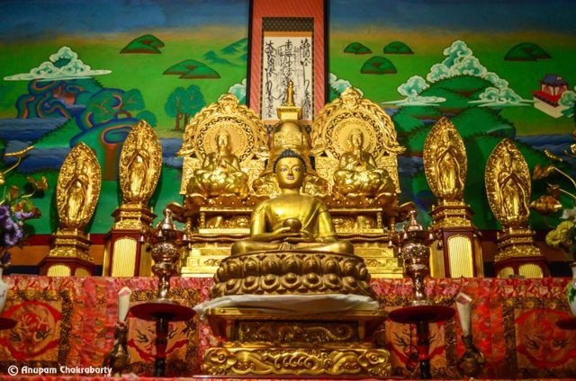 Golden images of Lord Buddha inside the temple