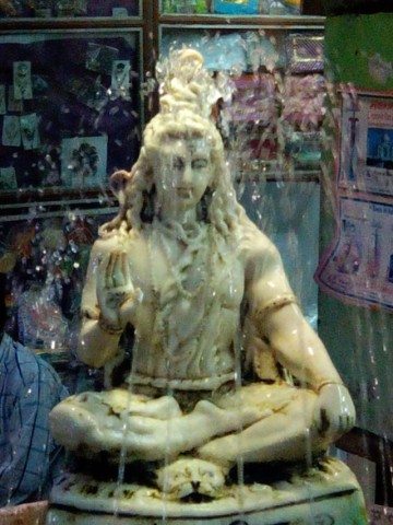 चलते चलते रास्ते में क्लीक किया हुआ भगवान शिव का फोटो