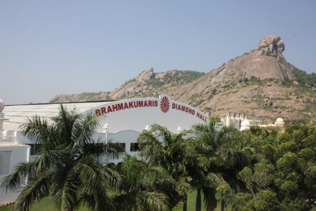 बालकनी से लिया गया एक चित्र