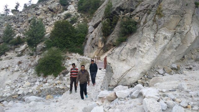 Walking towards Gaumukh